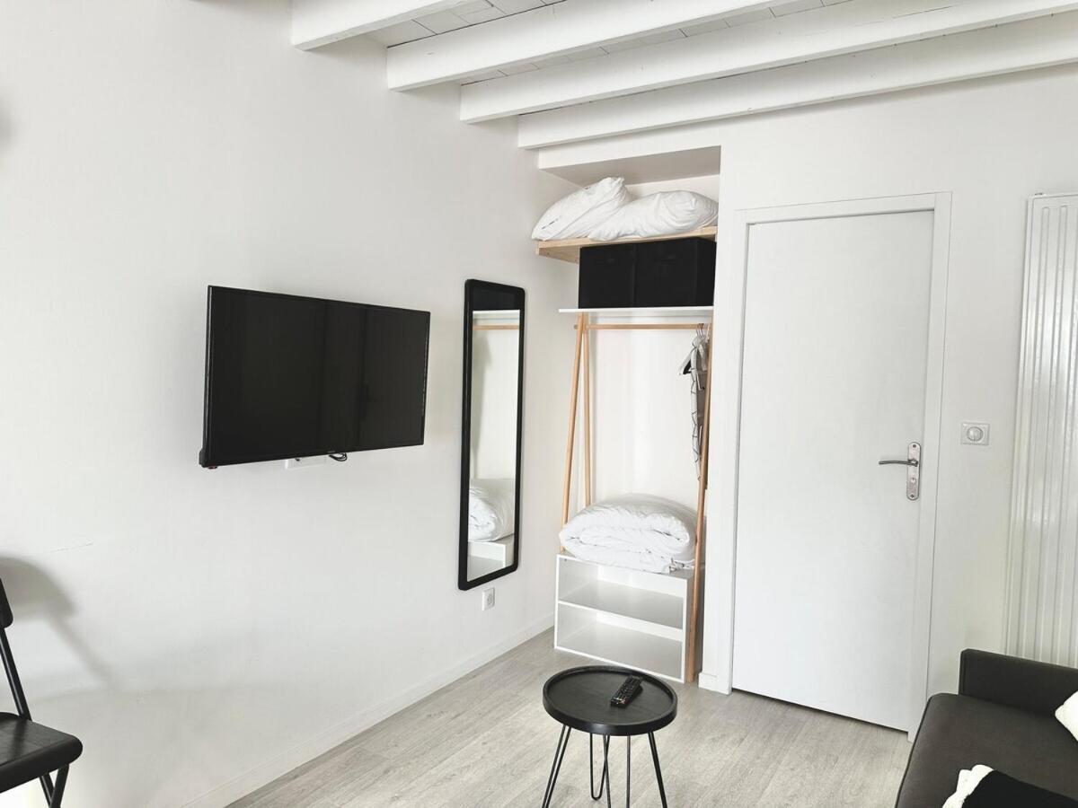 Le Patio De Loiseau Apartment Le Mans Room photo